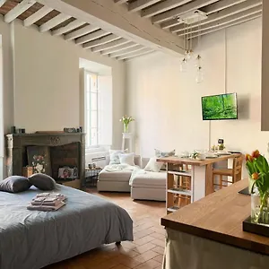  Apartment Lovely Nest In Centro Italien