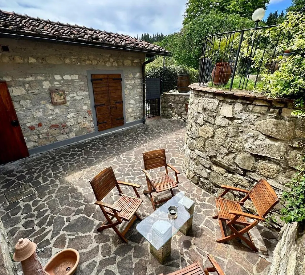 Agriturismo Tassinaia 波塔斯维